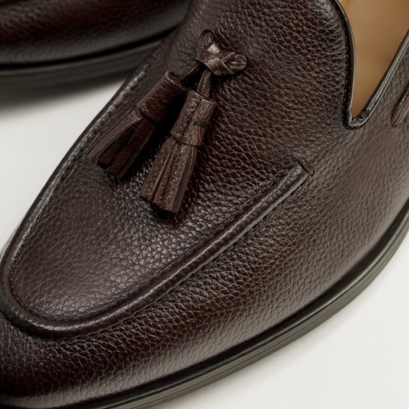 ZARA TASSELED LEATHER LOAFERS SZ 6 LEATHER LOAFERS